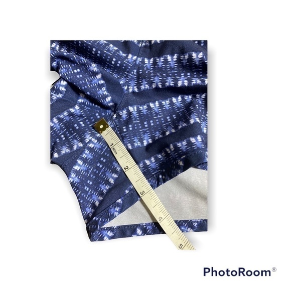 ATHLETA Blue & White Stripe Ikat Sway Shorts Drawstring Elastic Waist Geometric - Picture 5 of 8